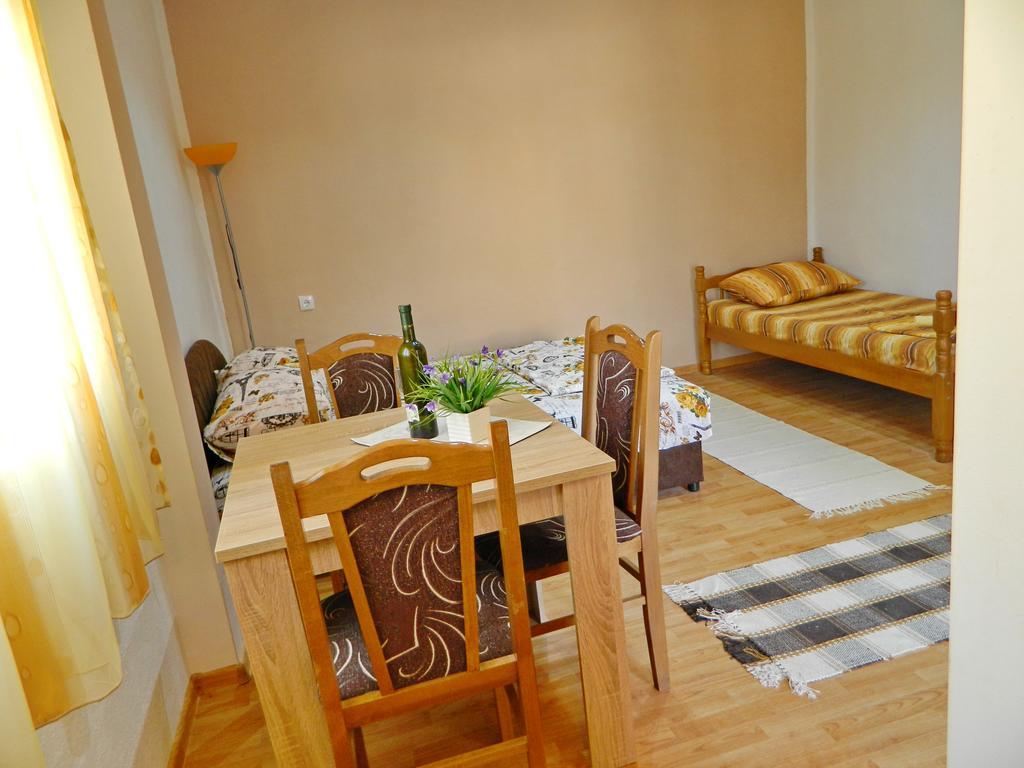 Apartmani Kosjerina Trebinje Exterior foto