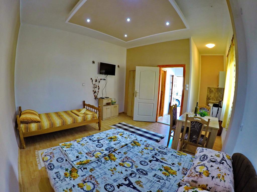 Apartmani Kosjerina Trebinje Exterior foto