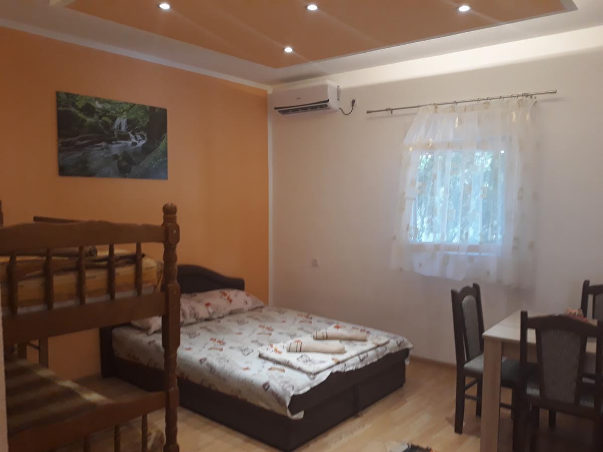 Apartmani Kosjerina Trebinje Exterior foto